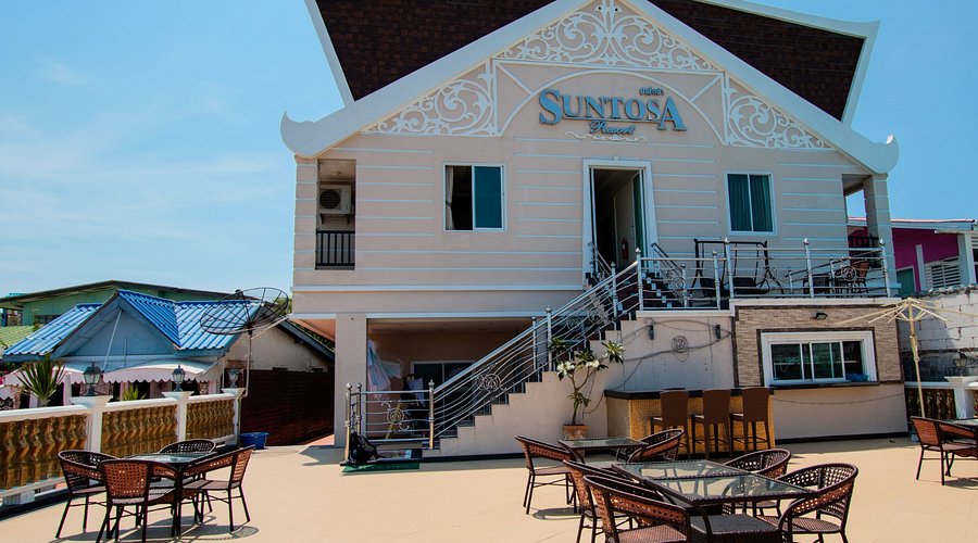 Suntosa Resort building and terrace